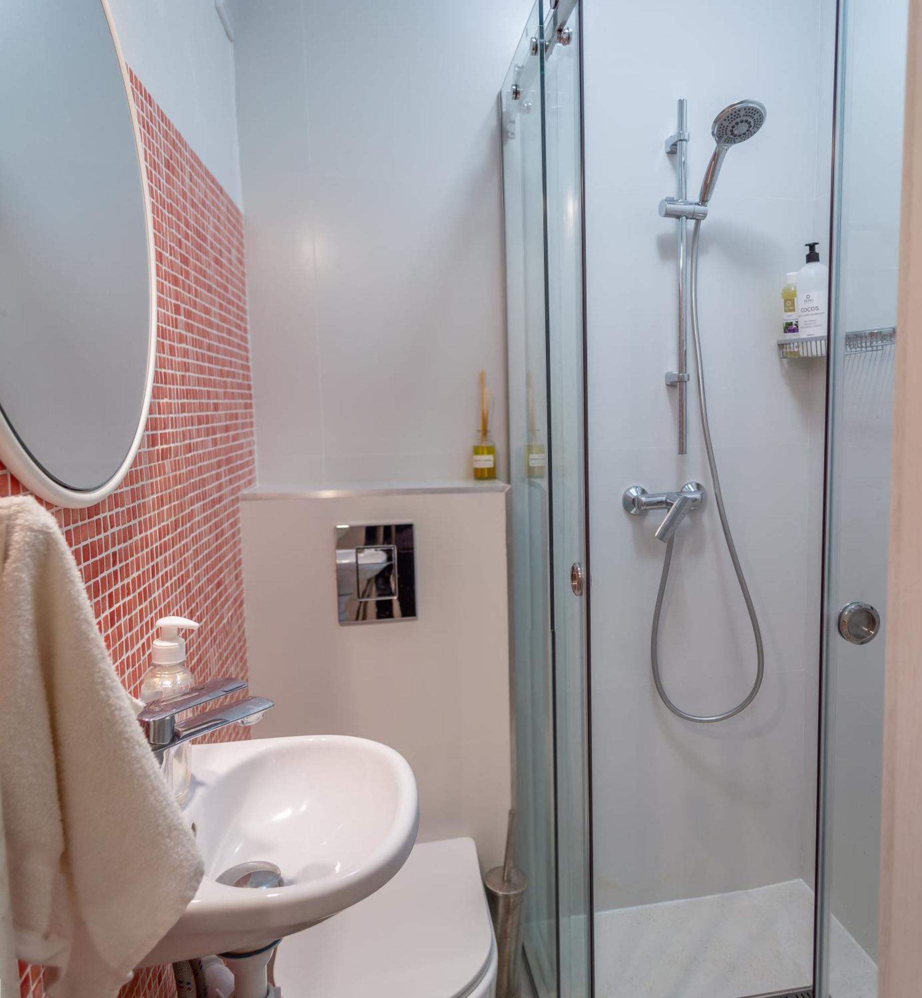 Комната С Двухместной Кроватью В Квартире С Общим Душем И Кухней, Double Room In A Guest Apartment, Camera La Cheie In Apartament Cu Dus Si Bucatarie Comuna Chişinǎu Buitenkant foto